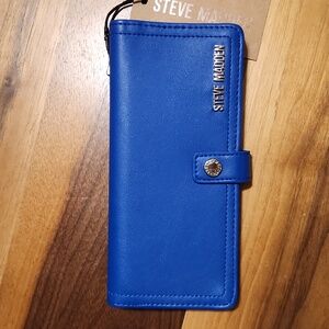 Steve Madden Blue Foldover Wallet